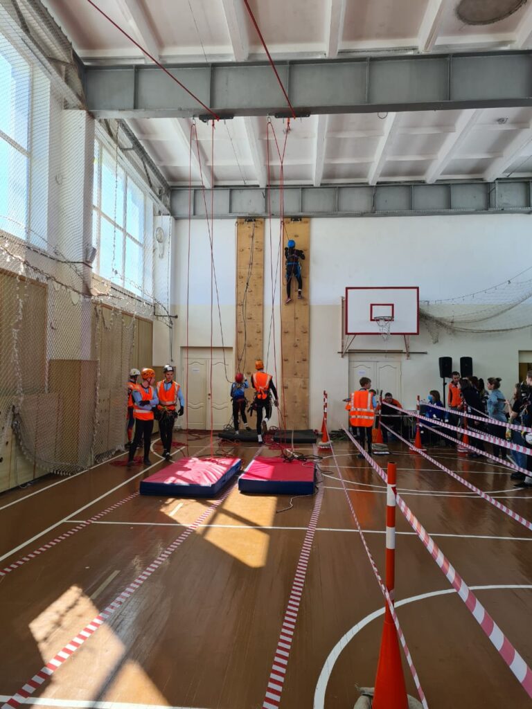 Соревнования Петропавловск-Камчатского городского округа по спортивному туризму в закрытых помещениях